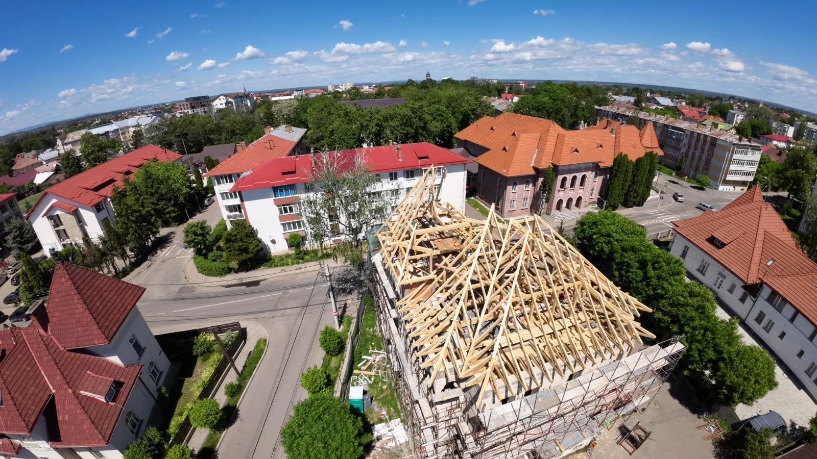 Acoperiș în construcție